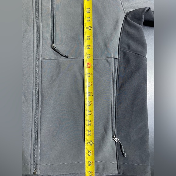 The North Face Shell Jacket - Picture 7 of 8